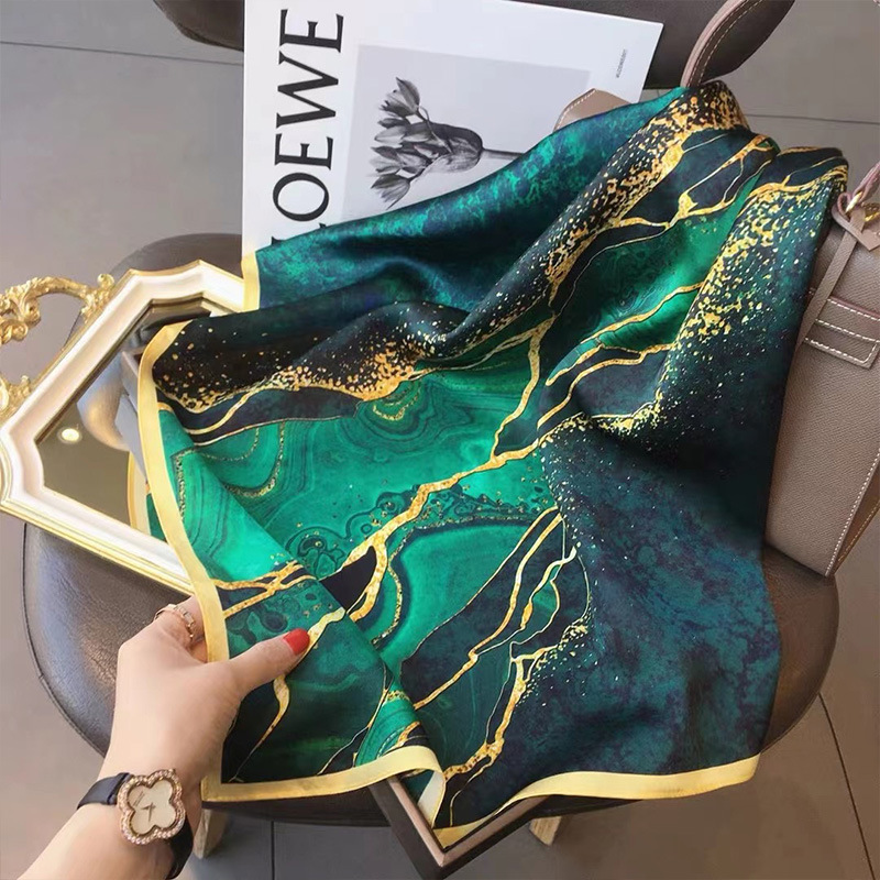 70x70cm Women Scarf Silk Feeli - Ascot Neck Scarf recension och pris